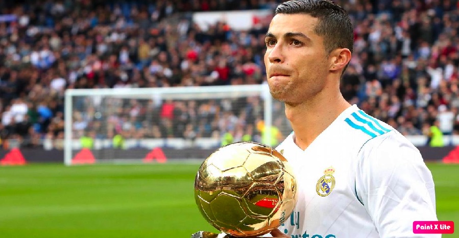 Cái tên Ronaldo là sản phẩm của cả bố và mẹ anh cùng nghĩ ra và đặt tên cho